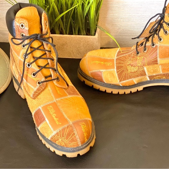 NEW Timberland Brown and Tan Embroidered Debossed Mens Boots Size 11 - Picture 3 of 16